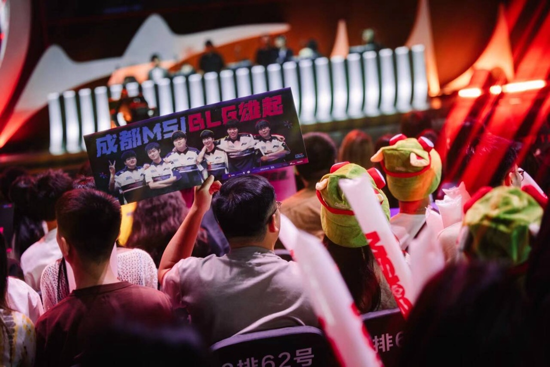 JDG赛后群访：当前版本控虫和控龙非常重要，尽量都能控