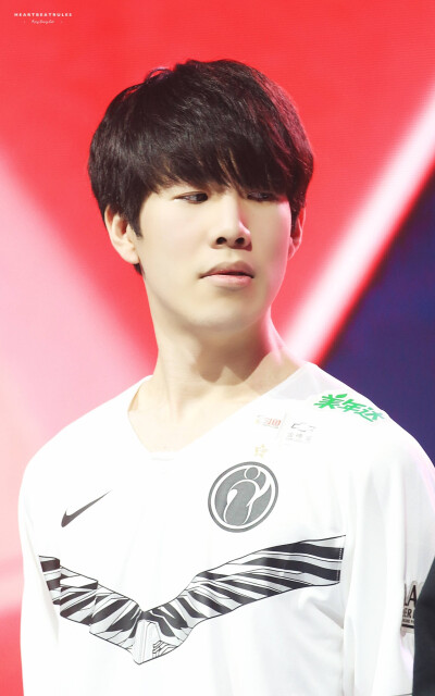 KOI 与 baddyG 和主教练 Gsimoz 分道扬镳